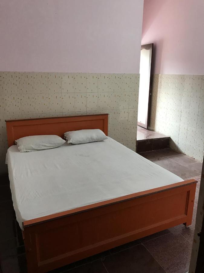 Sr Mahal & Lodge Кумбаконам Екстериор снимка