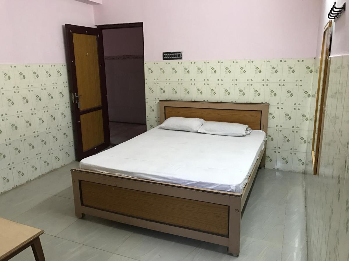 Sr Mahal & Lodge Кумбаконам Екстериор снимка